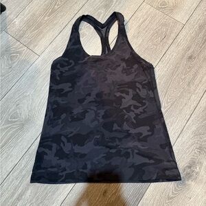 lululemon athletica Women's Cool Racerback Size 10 Race Length